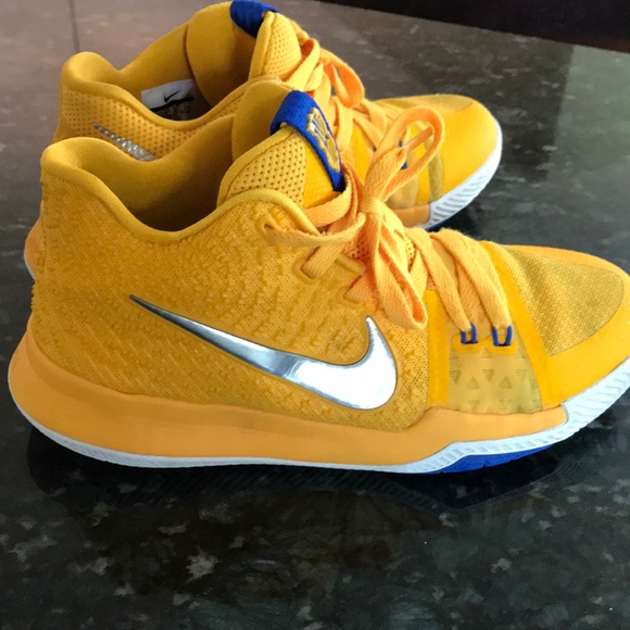 mac and cheese shoes